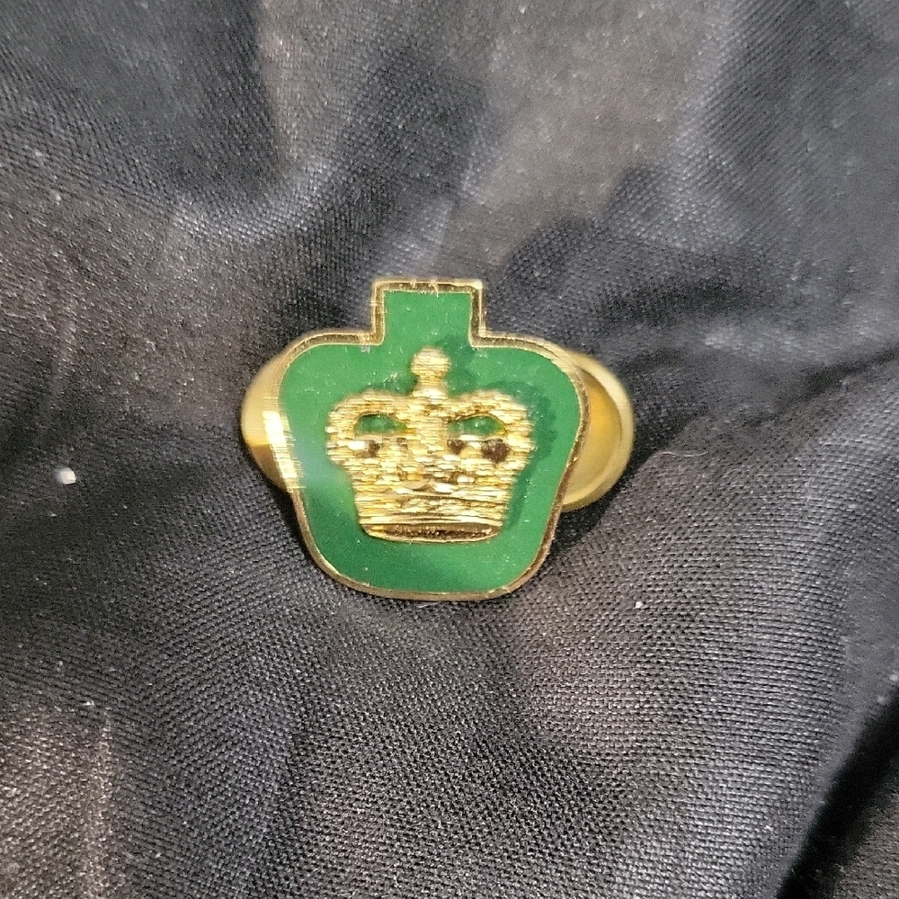 2/$7**Canadian Military Warrent Officer Crown Pin